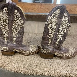 Corral cowgirl boots